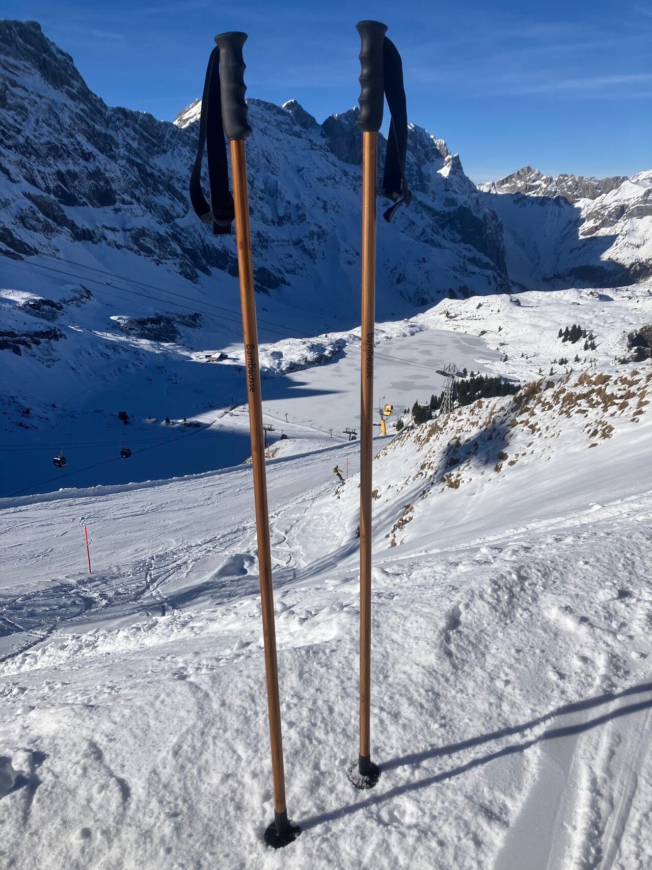Bâtons de ski en bambou par BAMBOUSSE